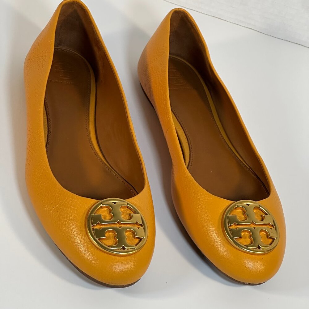 Tory Burch Size 9.5 Golden Flats - Picture 15 of 16